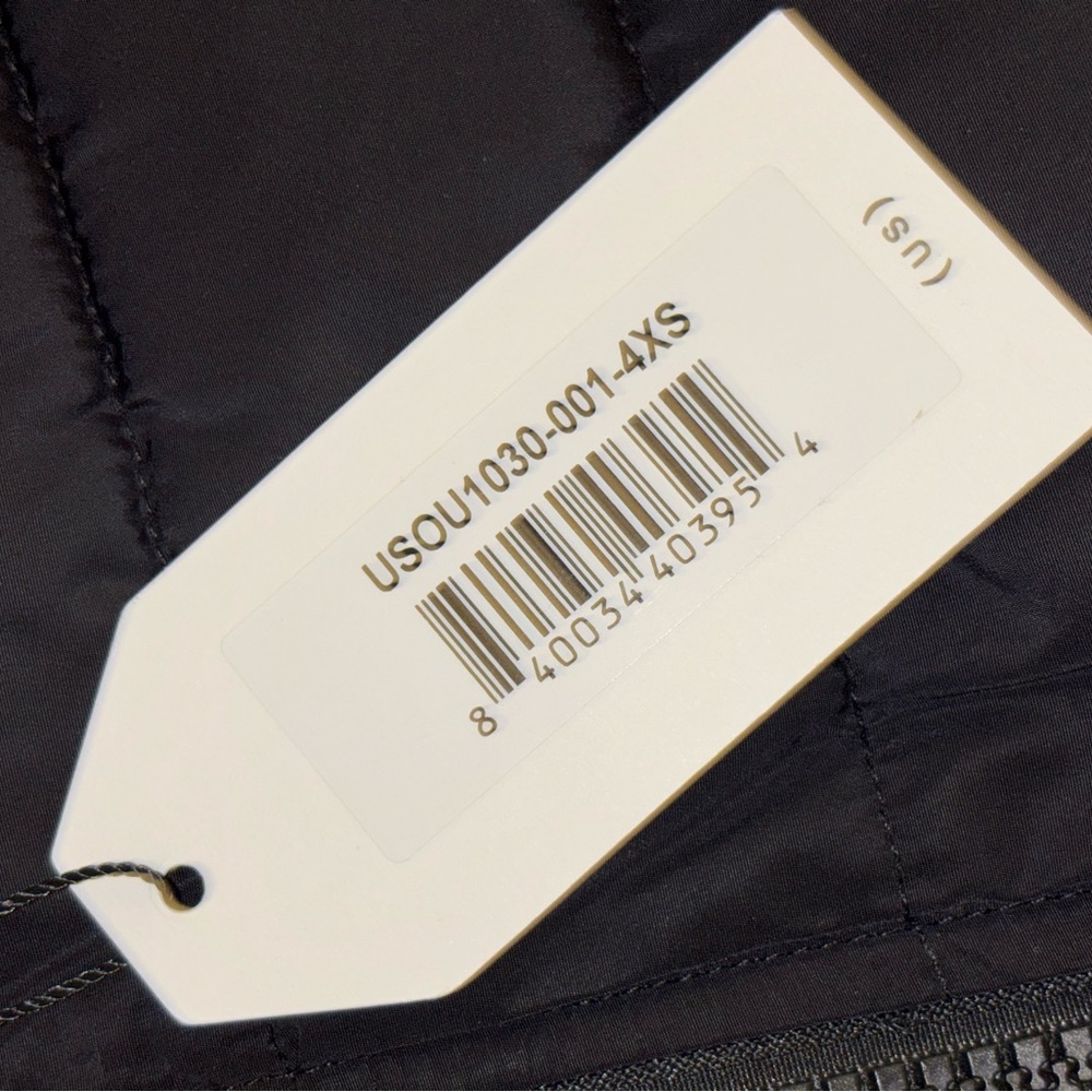 NWT Universal Standard Black Comfort Panel Light Padded Packable Jacket XS - Picture 14 of 15